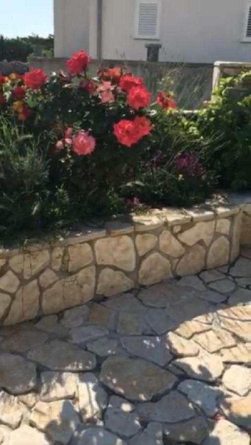 Miro Apartmani Ražanac Exterior foto